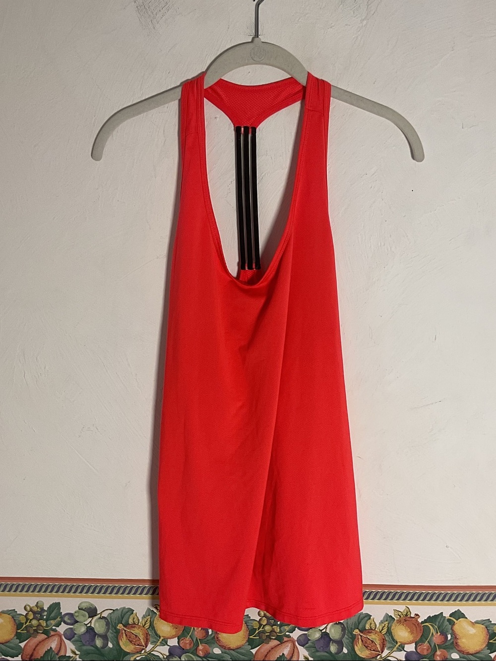 Old Navy Active Go-Dry Mesh Racerback Tank Top Strappy Elastic Back Size L Red